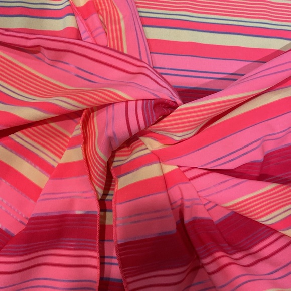 Eye popping bright and stretchy! - Picture 2 of 3